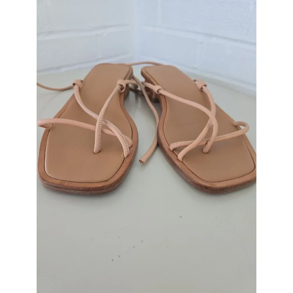 LOQ Ara Sandal in Dune Size 39 US 8.5 MRSP 385$